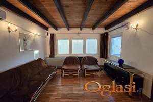 Stan sa garažom i dvorištem na Zvezdari, 102m2